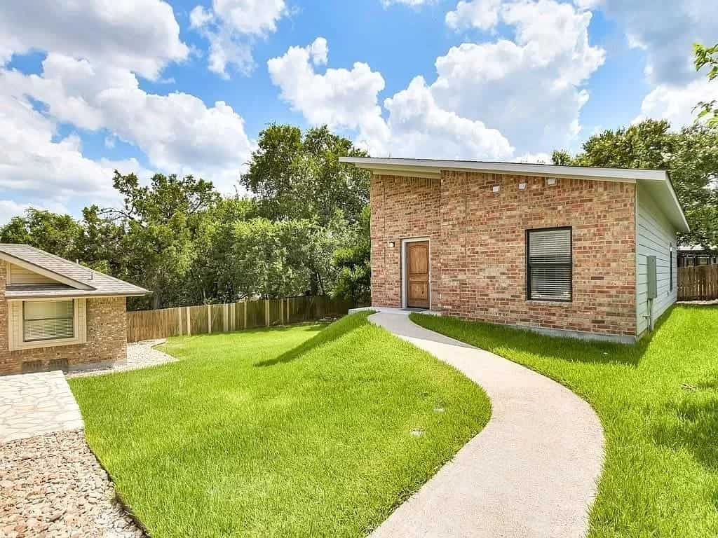 Barker Ridge Brick House